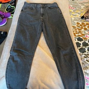American Eagle Black Mom Jean